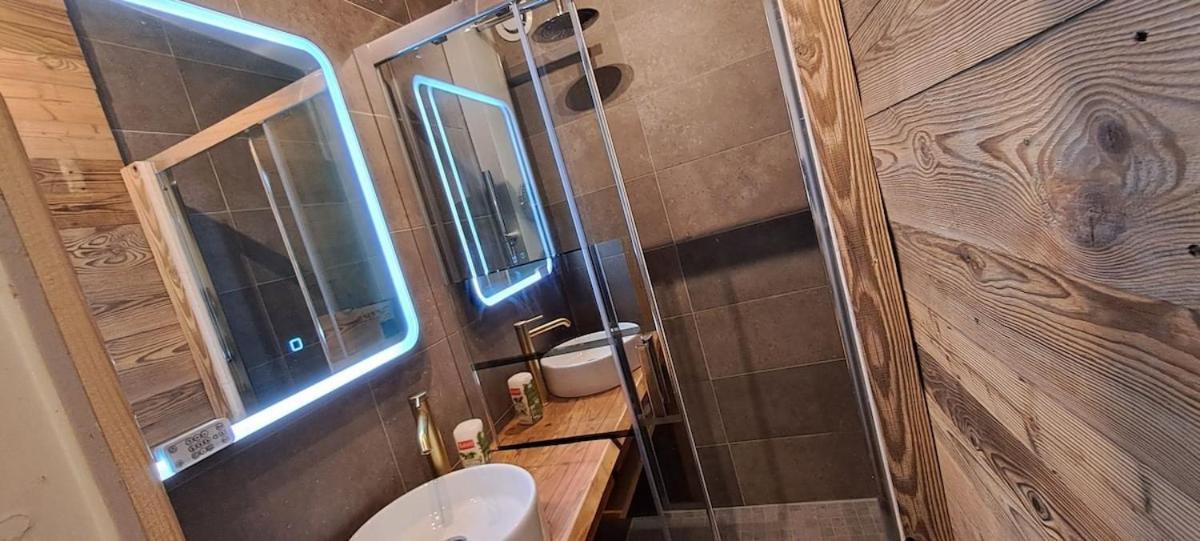 Maison A Moutiers 3 Vallees 4 Chambres 10 Pers 외부 사진